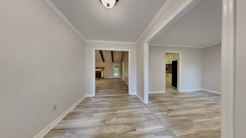 810 Longboat Dr, Gallatin, TN 37066