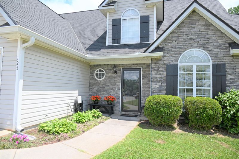 125 Pin Oak Ln #SE, Calhoun, GA 30701