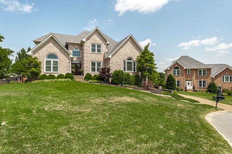 105 Cedar Ridge Way, Hendersonville, TN 37075
