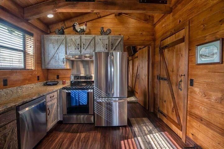 142 Lofton Ln, Chickamauga, GA 30707