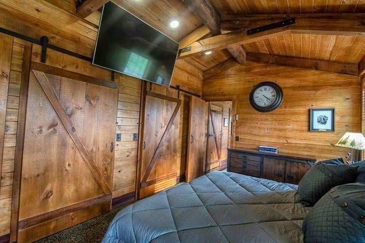 142 Lofton Ln, Chickamauga, GA 30707