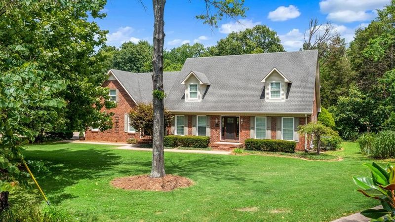 2540 Blantons Pt, Murfreesboro, TN 37129