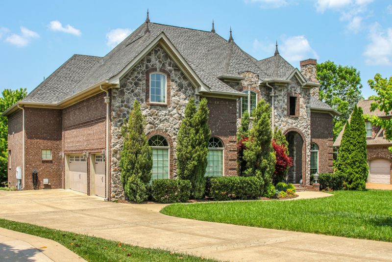609 Gary Bowman Ct, Murfreesboro, TN 37130