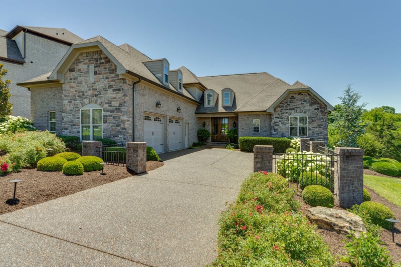119 Copper Creek Dr, Goodlettsville, TN 37072