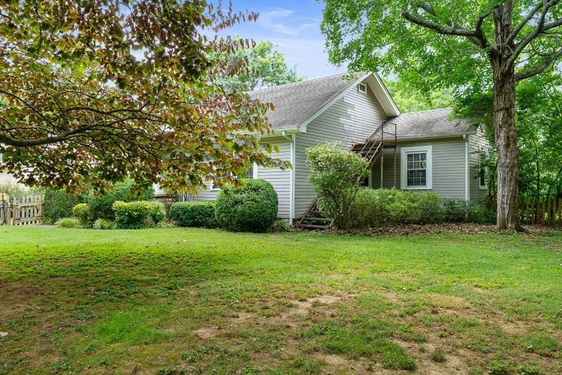 1011 Hillcrest Ave, Columbia, TN 38401