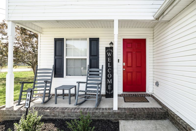 105 Meigs Dr, Murfreesboro, TN 37128