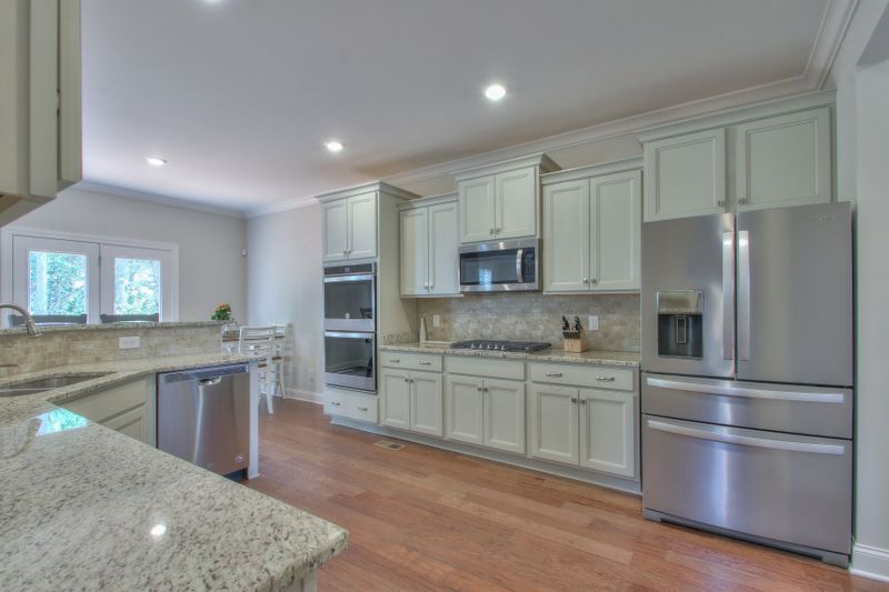 1517 Davidge Dr, Nashville, TN 37221