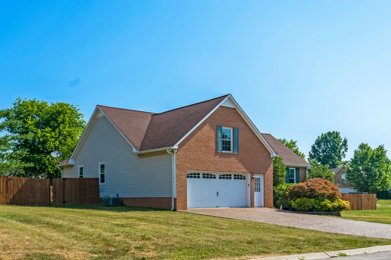 3006 Candlelite Dr, Spring Hill, TN 37174