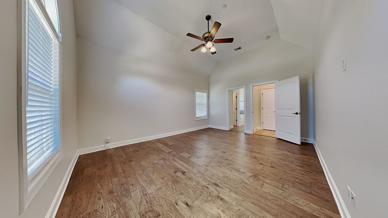 1022 Spring Creek Dr, Murfreesboro, TN 37129