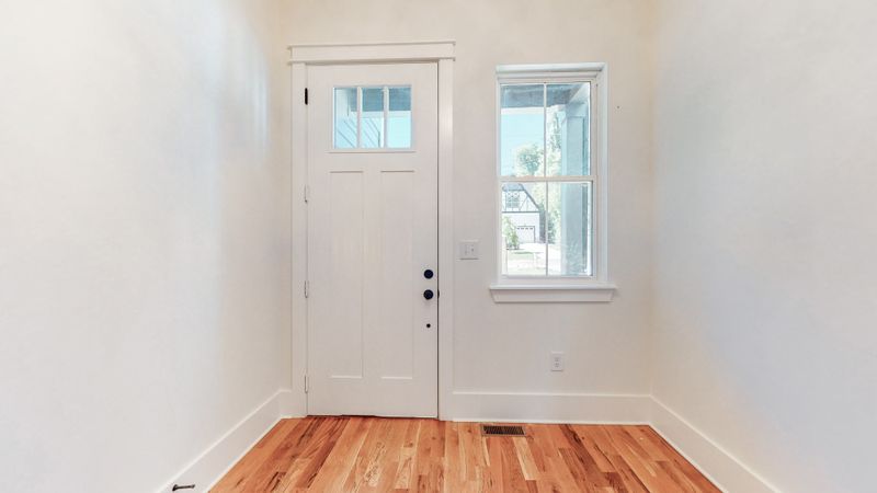 2221A Carter Ave, Nashville, TN 37206