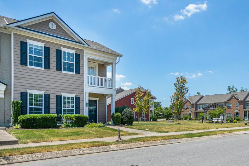 2055 Hemlock Dr, Spring Hill, TN 37174