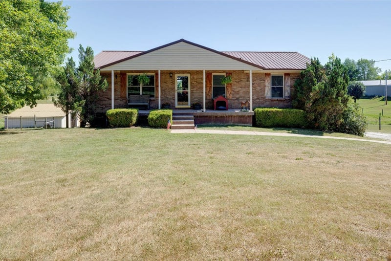 145 Martin Rd, Bon Aqua, TN 37025