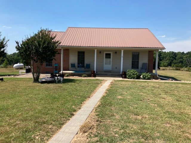 1609 Rock Springs Rd, Cumberland Furnace, TN 37051