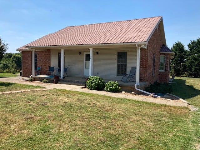 1609 Rock Springs Rd, Cumberland Furnace, TN 37051