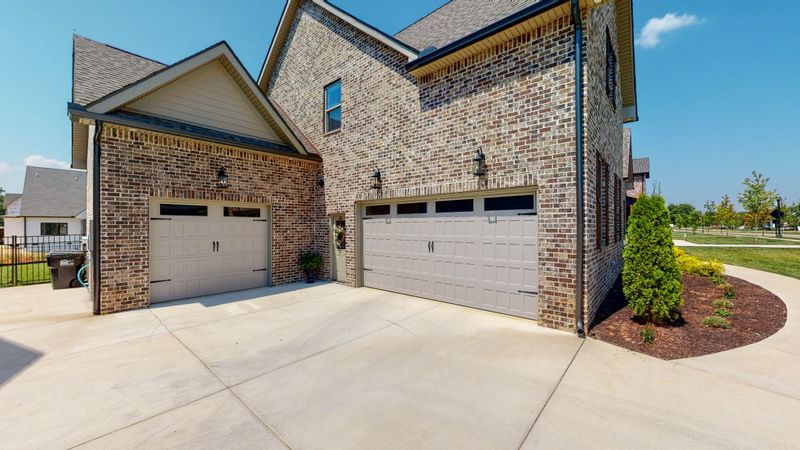 5713 Bridgemore Blvd, Murfreesboro, TN 37129