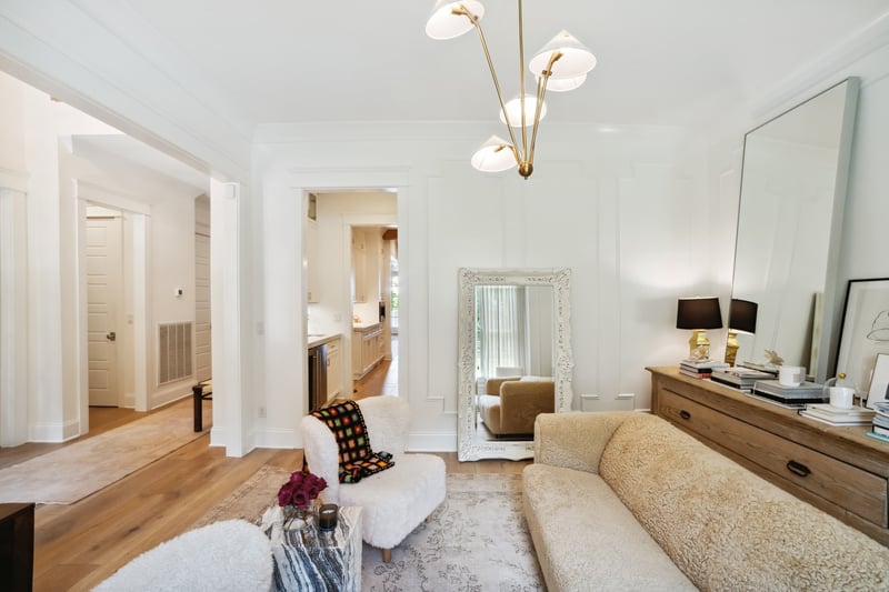1306 Lone Oak Cir, Nashville, TN 37215
