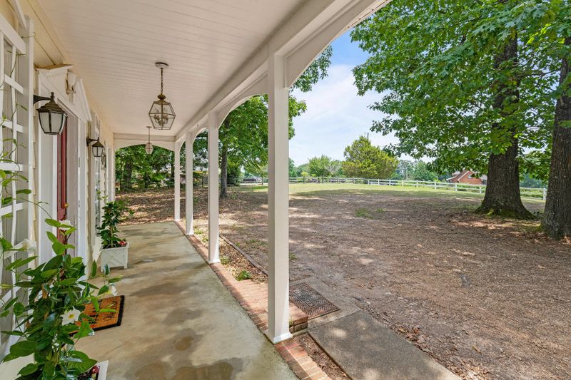 1116 Bicentennial Trl, Rock Spring, GA 30739