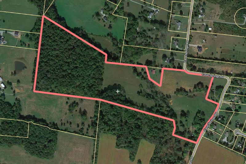 2656 Cave Springs Rd, Springfield, TN 37172