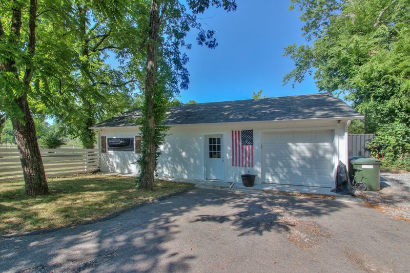 2406 Bethlehem Loop Rd, Franklin, TN 37069