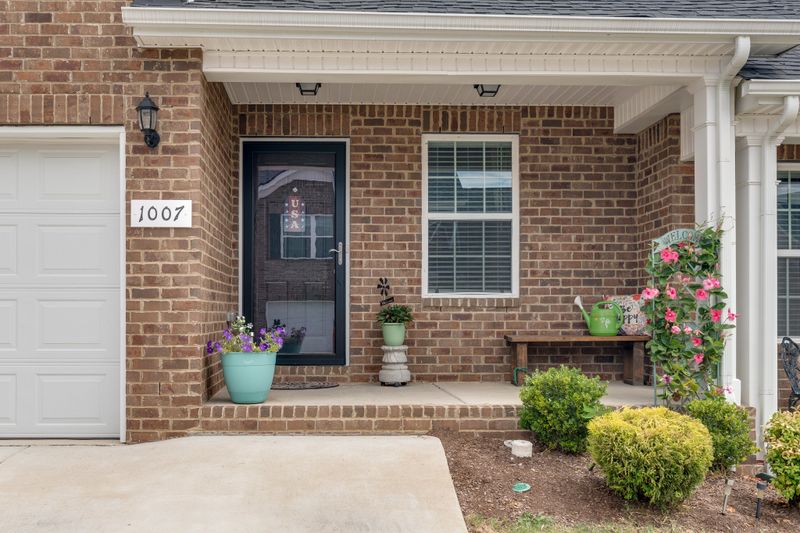 1007 Muna Ct, Spring Hill, TN 37174