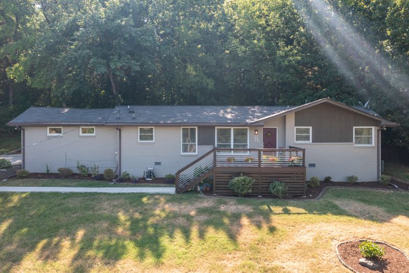 919 Rodney Dr, Nashville, TN 37205