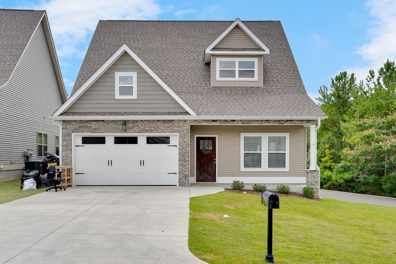 42 Georgetown Dr, Ringgold, GA 30736