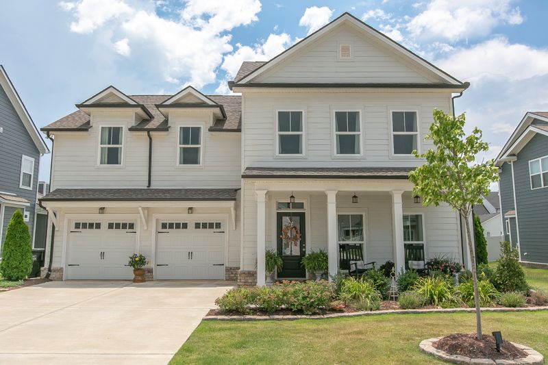 5527 Shelton Blvd, Murfreesboro, TN 37129