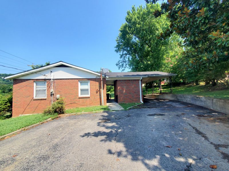 407 Upper Ferry Rd, Carthage, TN 37030