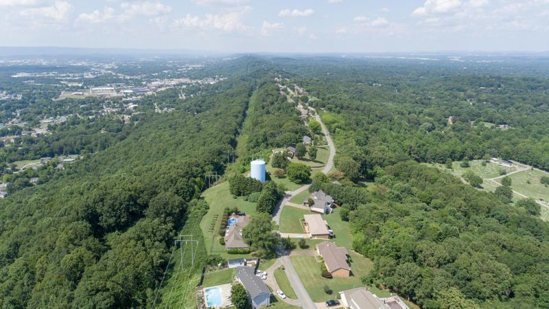 516 S Mission Ridge Dr, Rossville, GA 30741