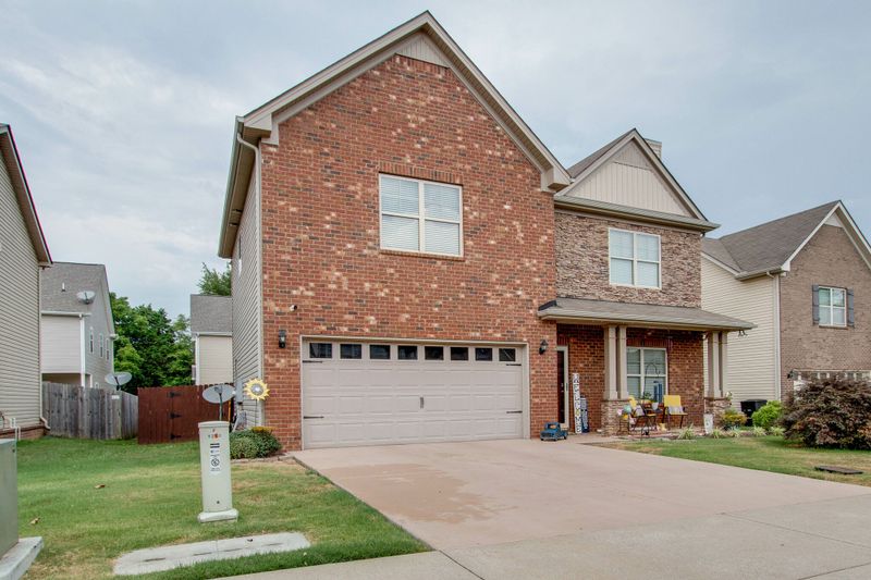 5236 Seward Crossing Blvd, Murfreesboro, TN 37129