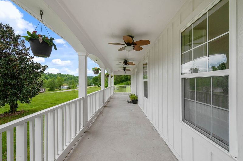 6805 Leipers Creek Rd, Columbia, TN 38401