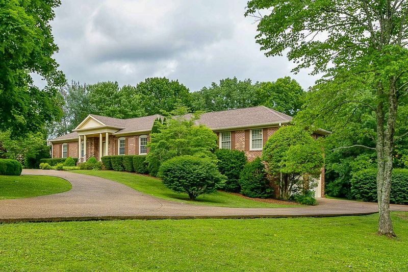 113 Trace End Dr, Franklin, TN 37069