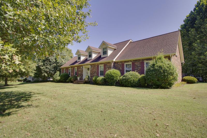 6 Pettross Dr, Carthage, TN 37030