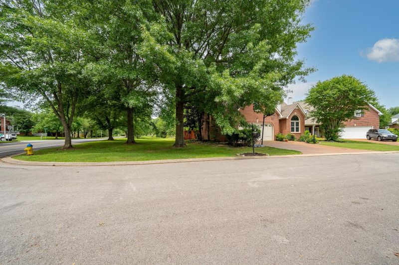 2422 Alexander Blvd, Murfreesboro, TN 37130
