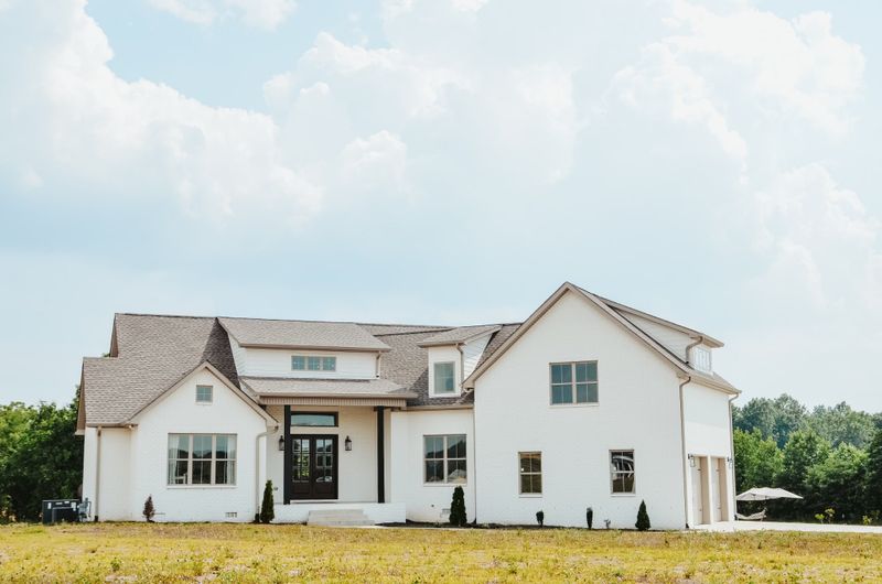 5931 Lakeview Rd, Springfield, TN 37172