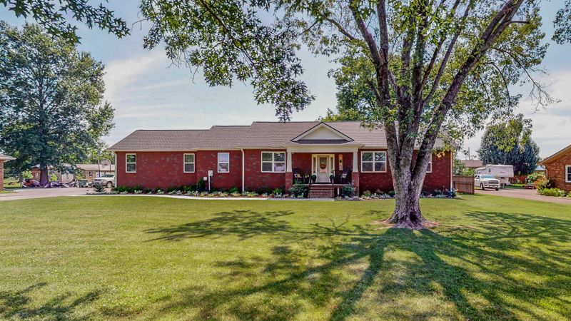 807 Silver Meadow Dr, Lebanon, TN 37090
