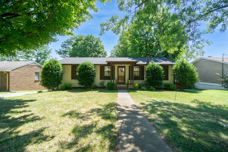 4900 Jonquil Dr, Nashville, TN 37211