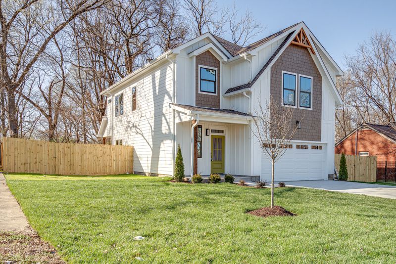 1195 Kenmore Pl, Nashville, TN 37216