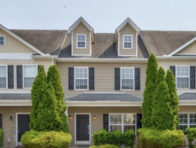 284 Meigs Dr #E37, Murfreesboro, TN 37128