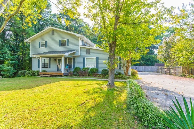 1923 Valley Brook Dr, Dalton, GA 30720