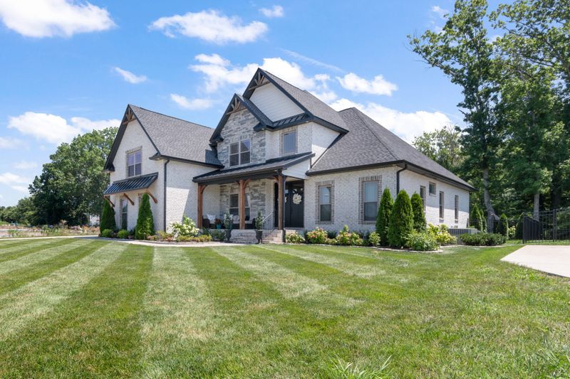 3115 Shady Forest Dr, Murfreesboro, TN 37128