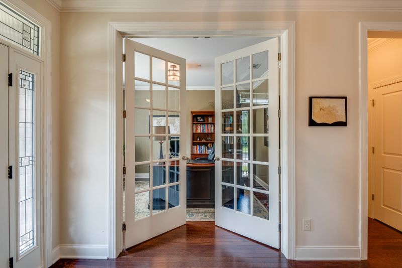 624 Streamside Ln, Franklin, TN 37064