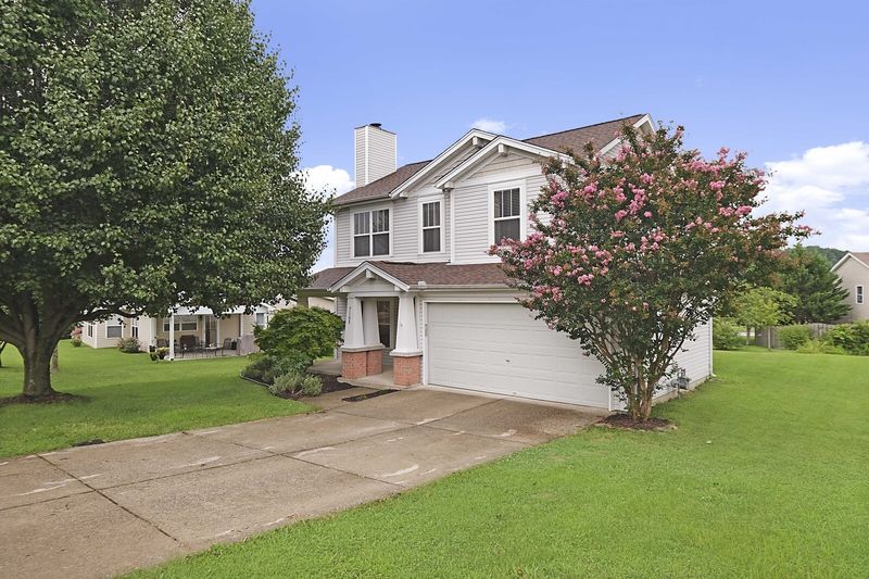 7168 Commonwealth Cir, Nashville, TN 37221