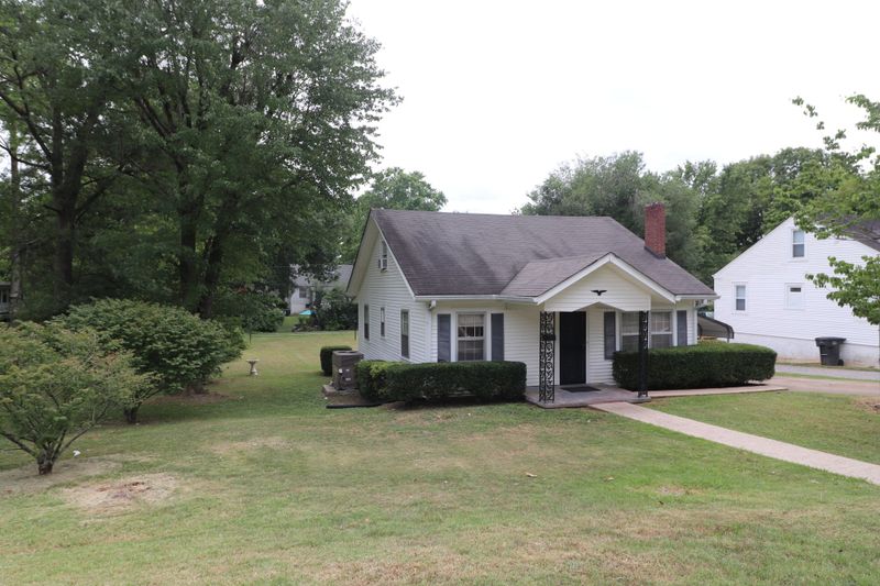 310 5th Ave, Columbia, TN 38401