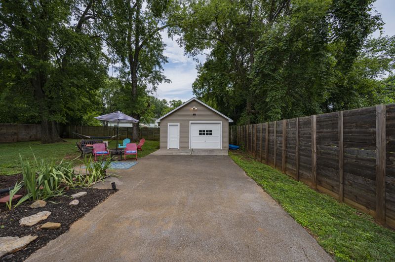 419 W Mcknight Dr, Murfreesboro, TN 37129
