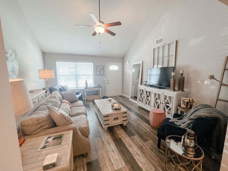 1712 Calcutta Dr, Murfreesboro, TN 37128