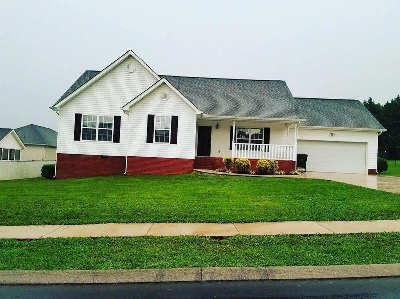 483 Bluff View Dr, Ringgold, GA 30736