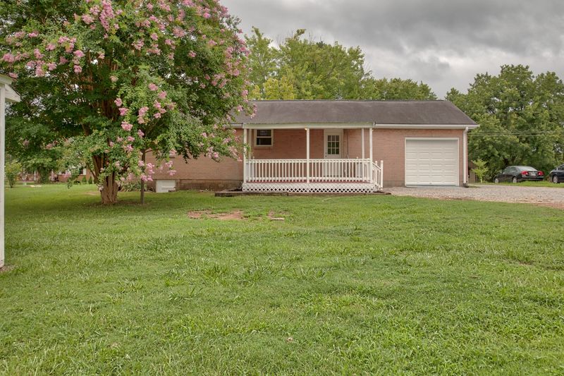 513 Roundup Rd, Smyrna, TN 37167