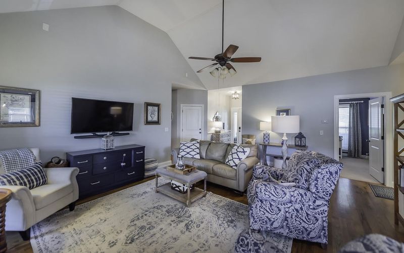 103 Vineyard Blvd, Ringgold, GA 30736