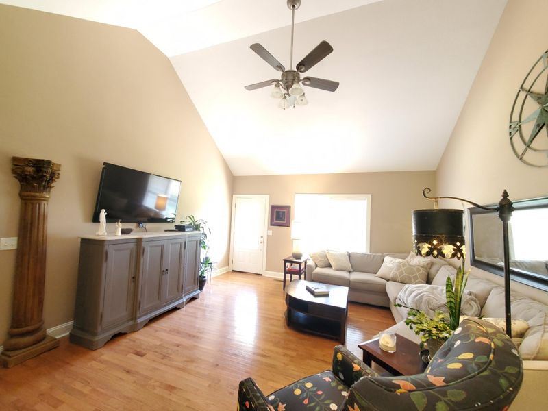 267 Fieldstone Dr, Ringgold, GA 30736